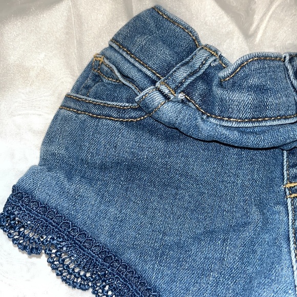 Baby girl jean shorts - Picture 3 of 4